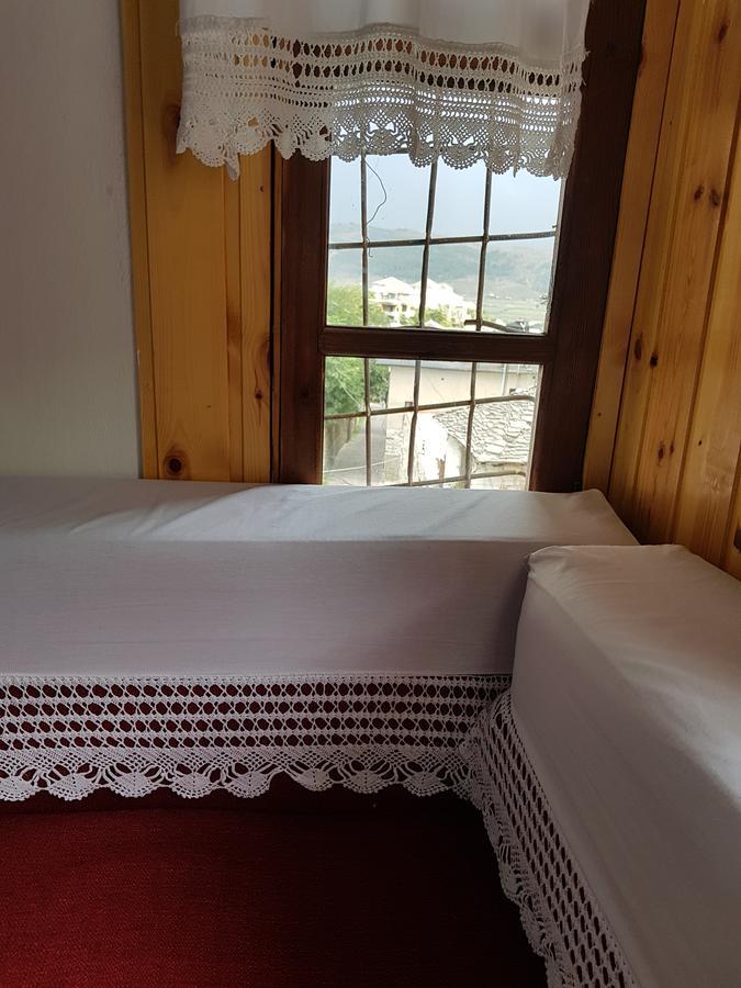 Eva Guesthouse Gjirokastër 외부 사진