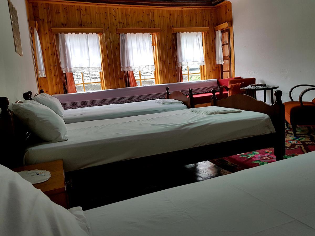 Eva Guesthouse Gjirokastër 외부 사진