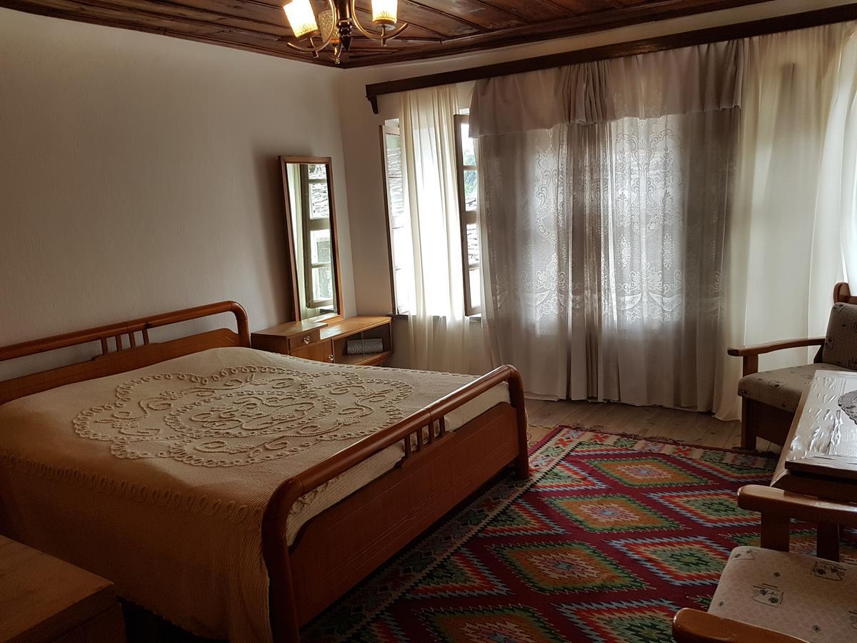 Eva Guesthouse Gjirokastër 외부 사진